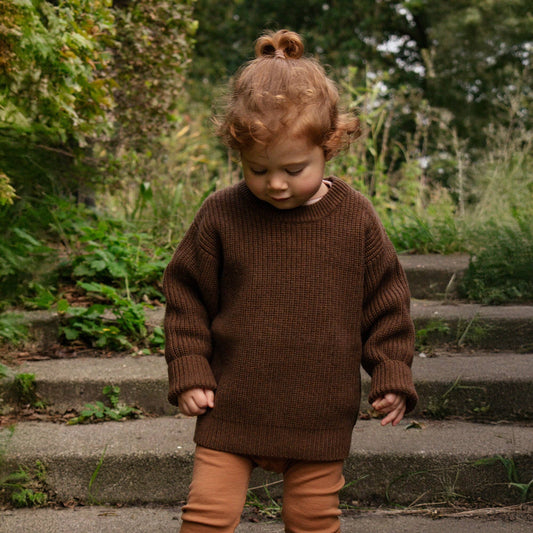 Gestrickter Baby-Pullover aus Merinowolle