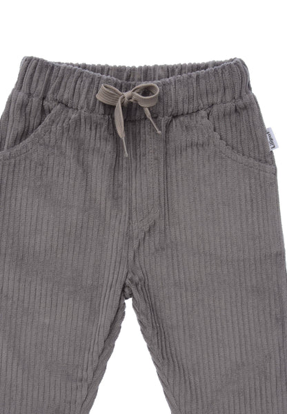 Cordhose mit großen Taschen